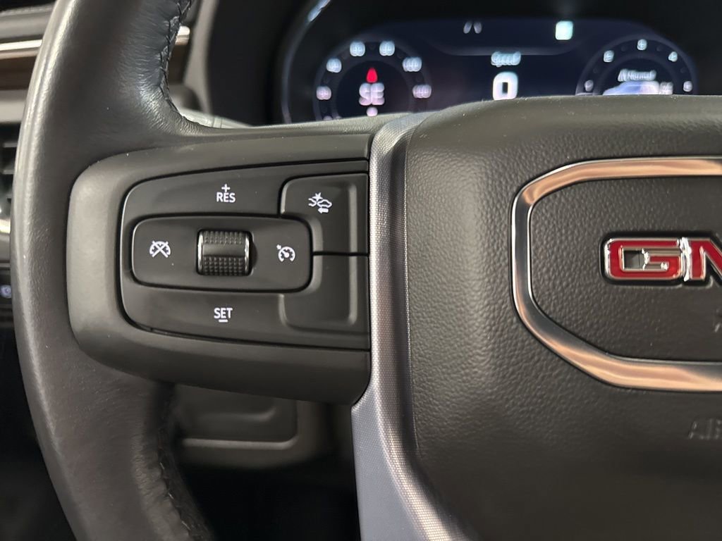 Used 2023 GMC Yukon XL SLE AWD/4WD image 17