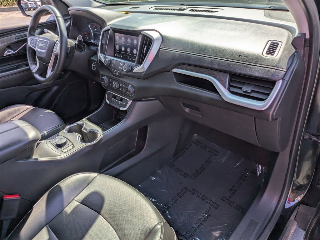 Used 2023 GMC Terrain SLT image 30
