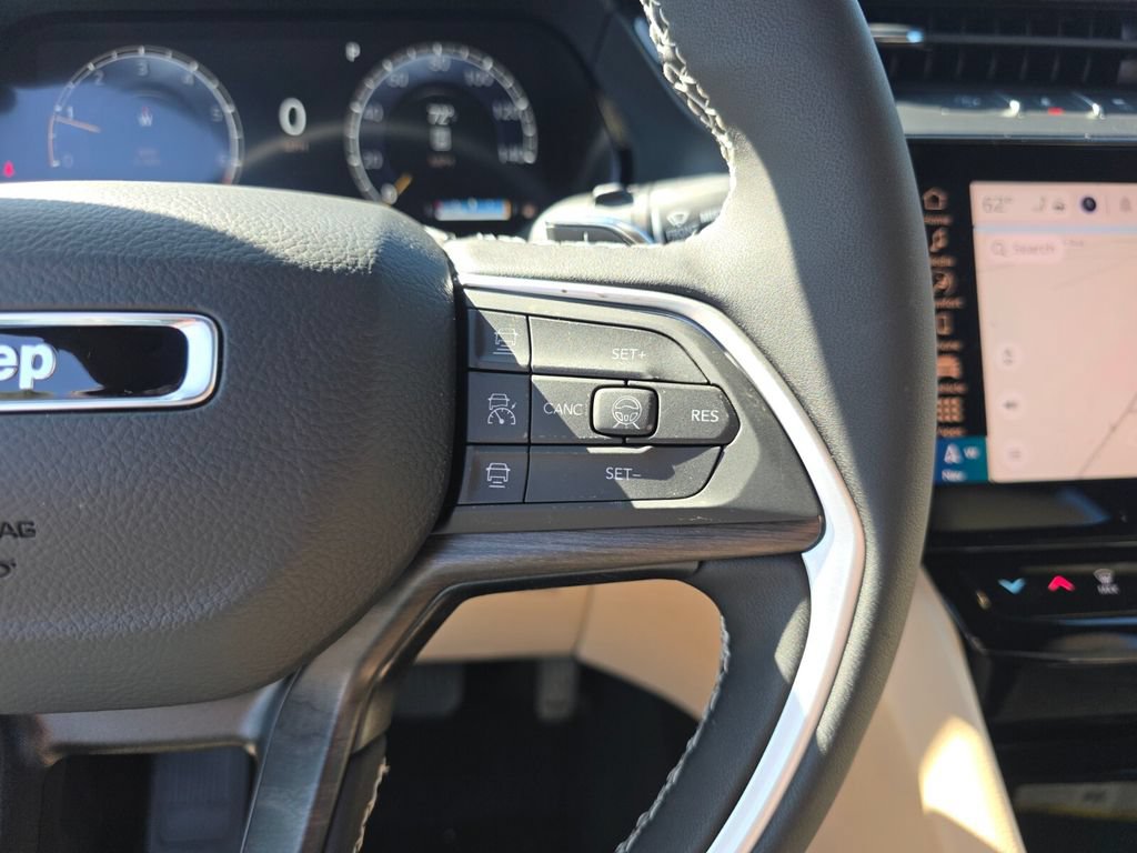 New 2026 Jeep Grand Cherokee Limited RWD image 19