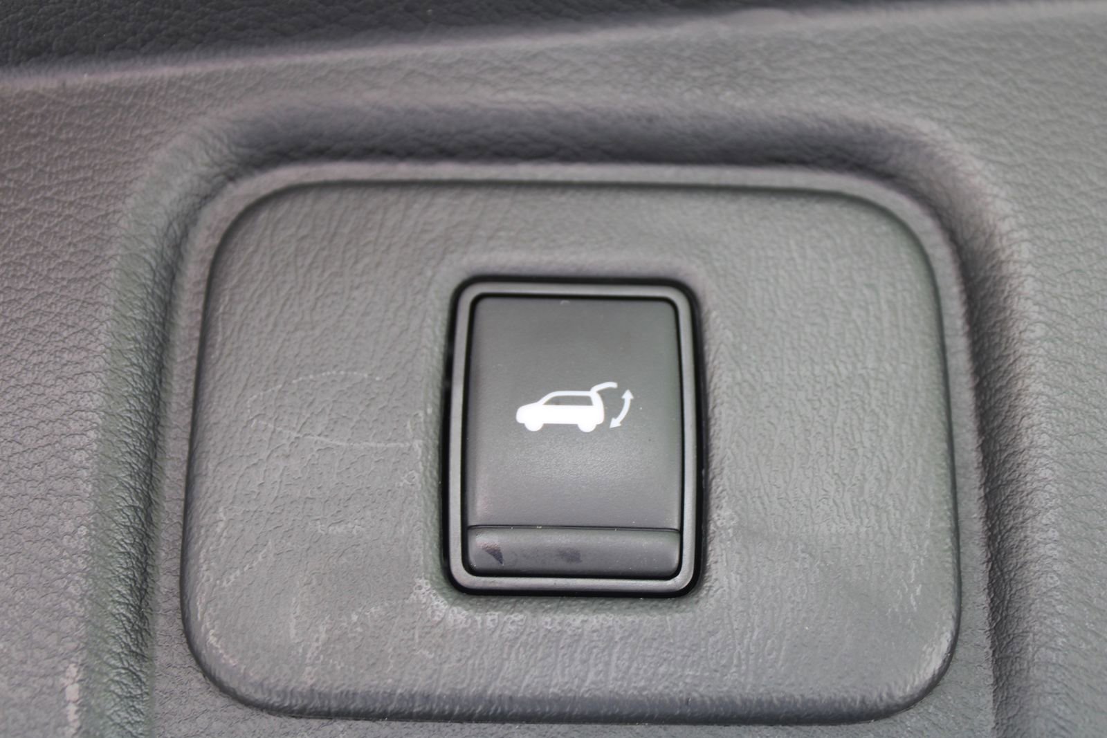 Used 2019 Nissan Murano SL w/ SL Technology Package FWD image 11