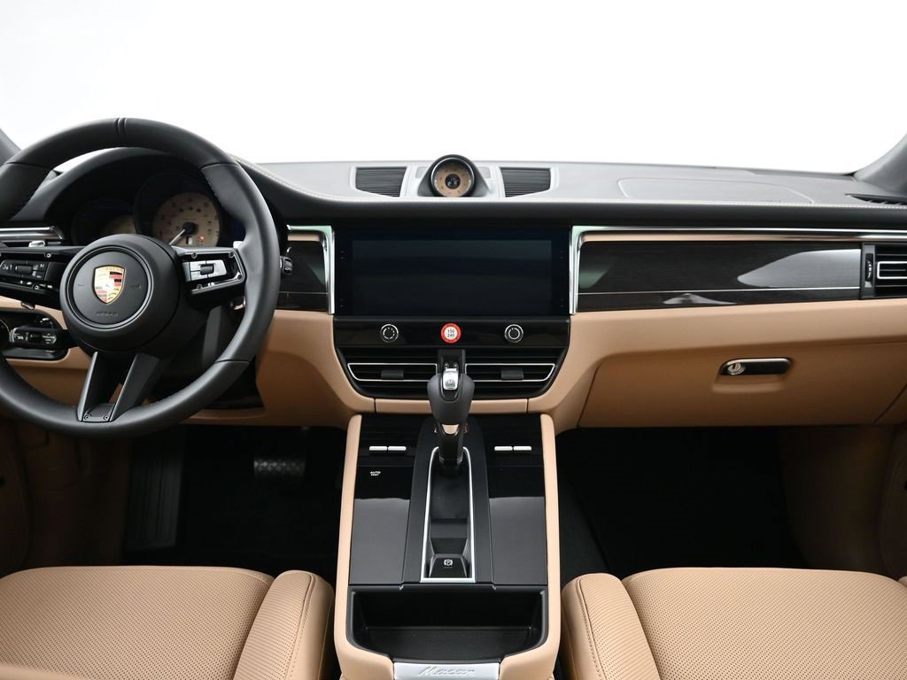 New 2026 Porsche Macan image 9