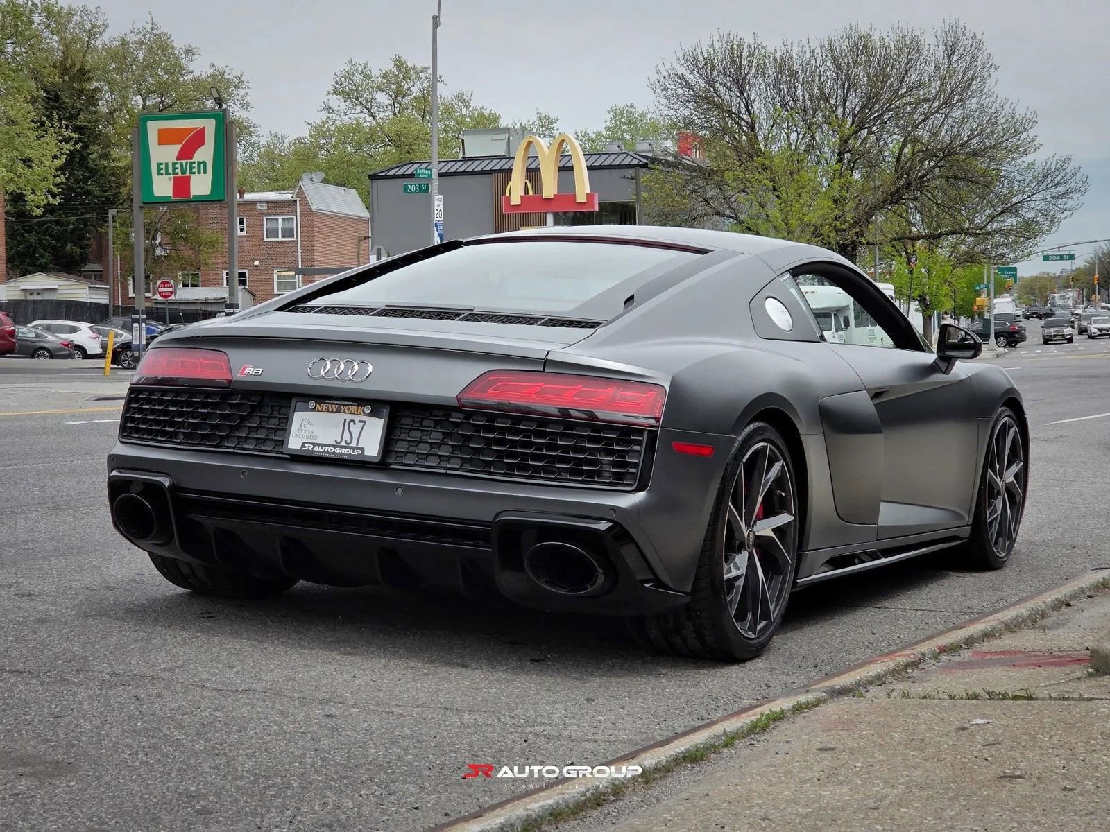 Used 2023 Audi R8 V10 performance RWD image 6