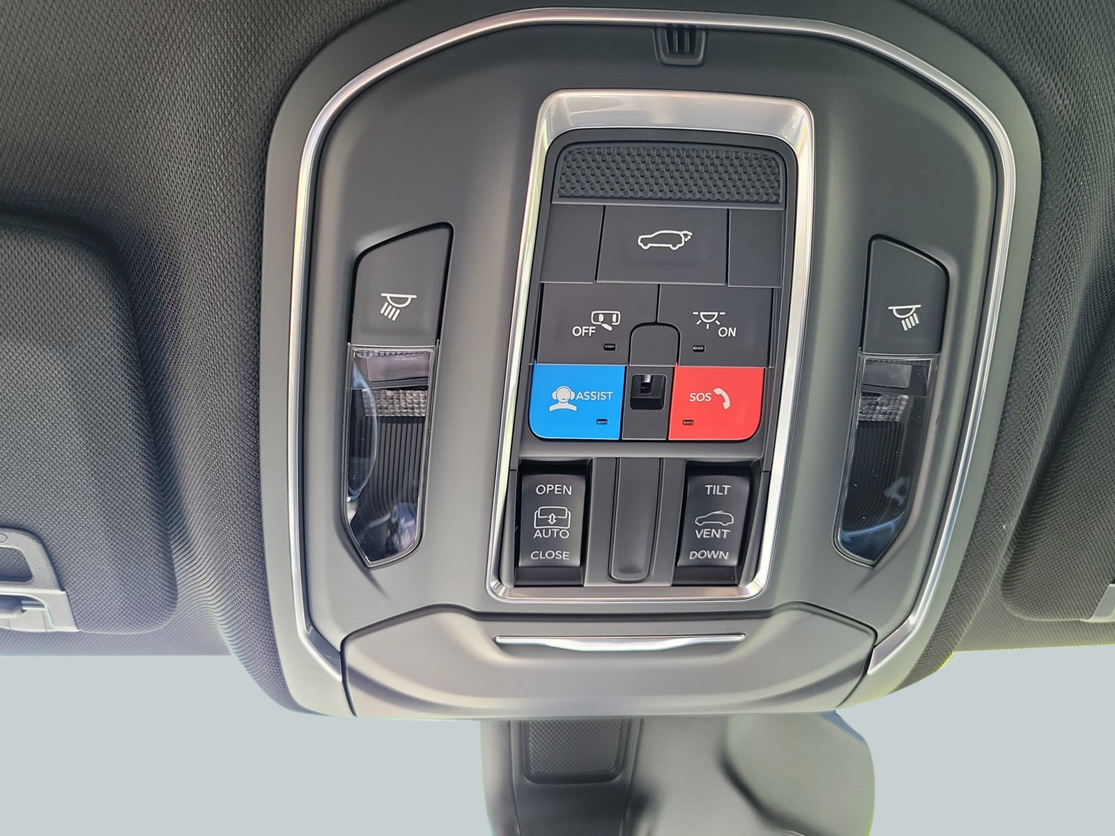 New 2027 Jeep Grand Cherokee Altitude RWD image 22
