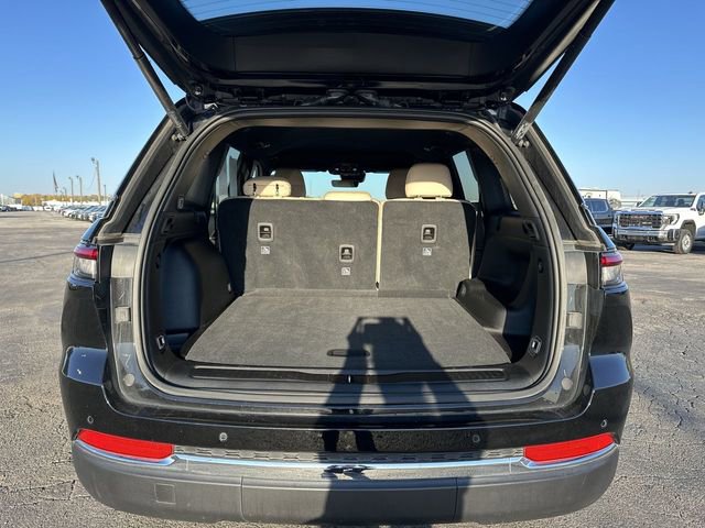 Used 2025 Jeep Grand Cherokee Limited image 29