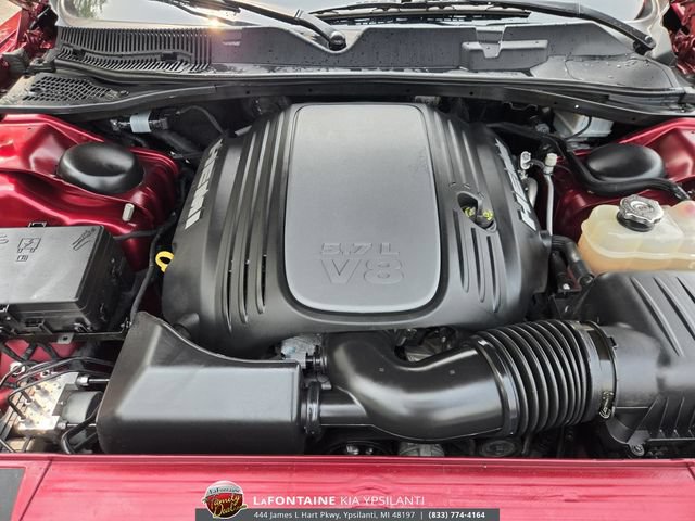 Used 2017 Dodge Challenger R/T w/ Cold Weather Group RWD image 28