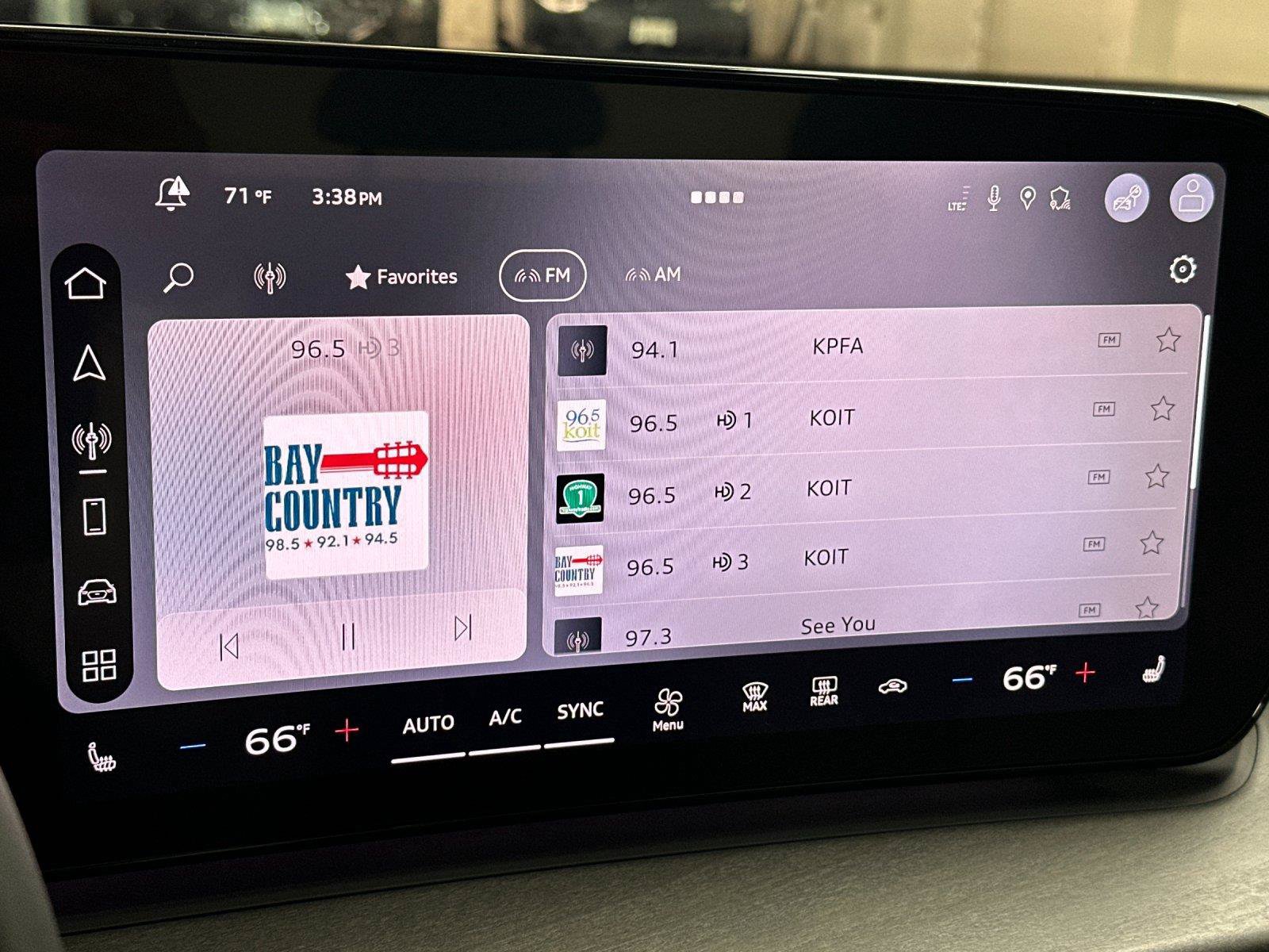 New 2026 Audi Q3 quattro 2.0T AWD/4WD image 17