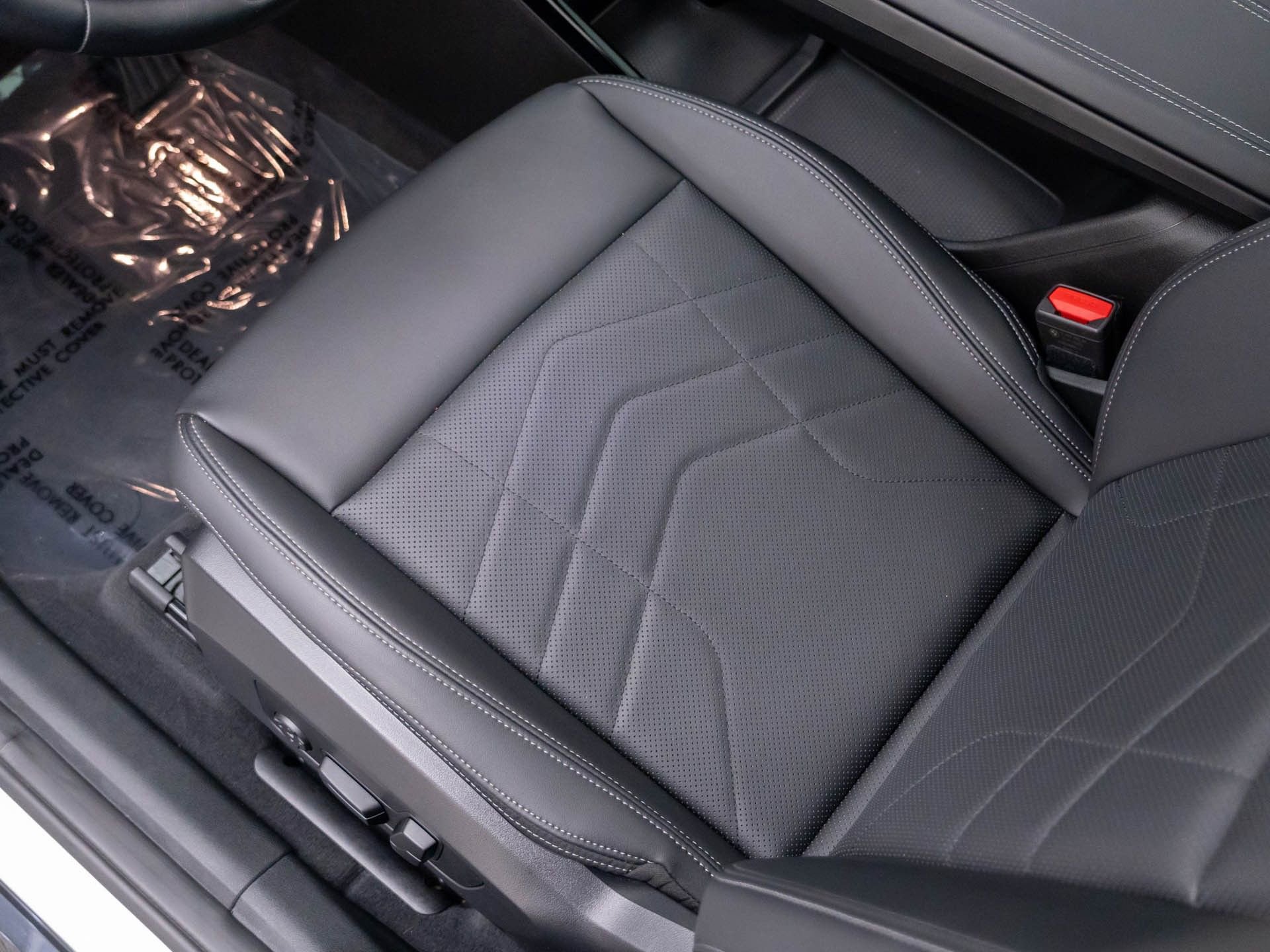 Certified 2025 BMW X1 xDrive28i w/ Convenience Package image 15