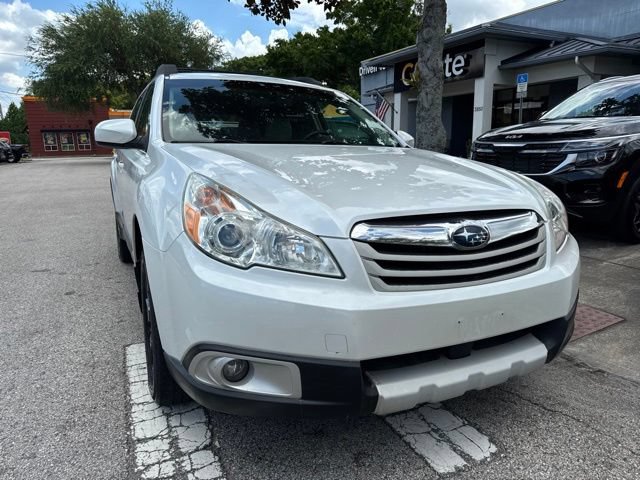 Used 2012 Subaru Outback 3.6R Limited w/ Moonroof Pkg AWD/4WD image 2