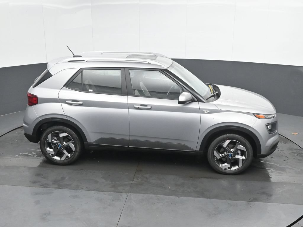 New 2026 Hyundai Venue SEL FWD image 34