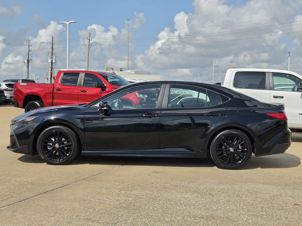 Used 2026 Toyota Camry SE FWD image 6