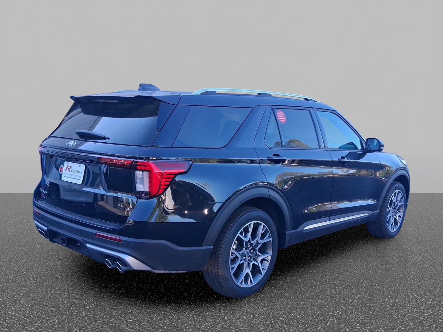 New 2027 Ford Explorer Platinum w/ 3.0L Ultimate Package AWD/4WD image 5