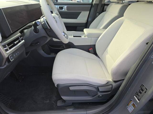 Used 2024 Hyundai Santa Fe SE AWD/4WD image 21