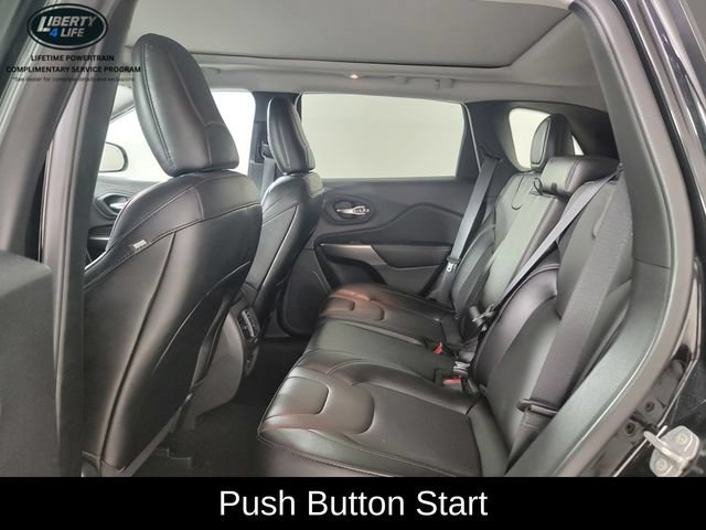 Used 2022 Jeep Cherokee Limited AWD/4WD image 18