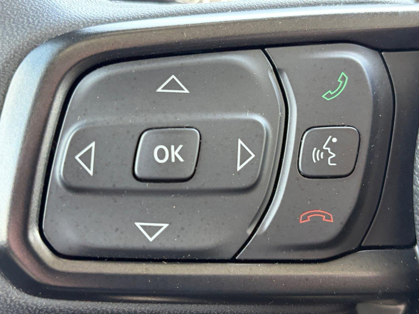 Used 2023 Jeep Gladiator Sport AWD/4WD image 33