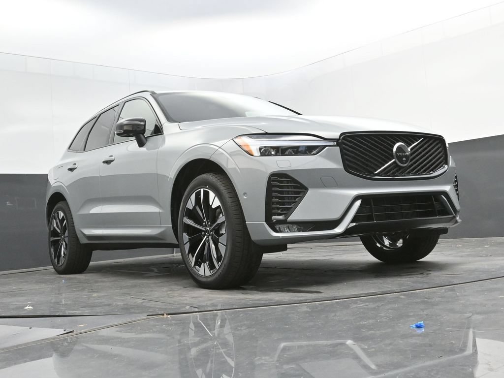 New 2026 Volvo XC60 B5 Plus w/ Protection Package Premier AWD/4WD image 27