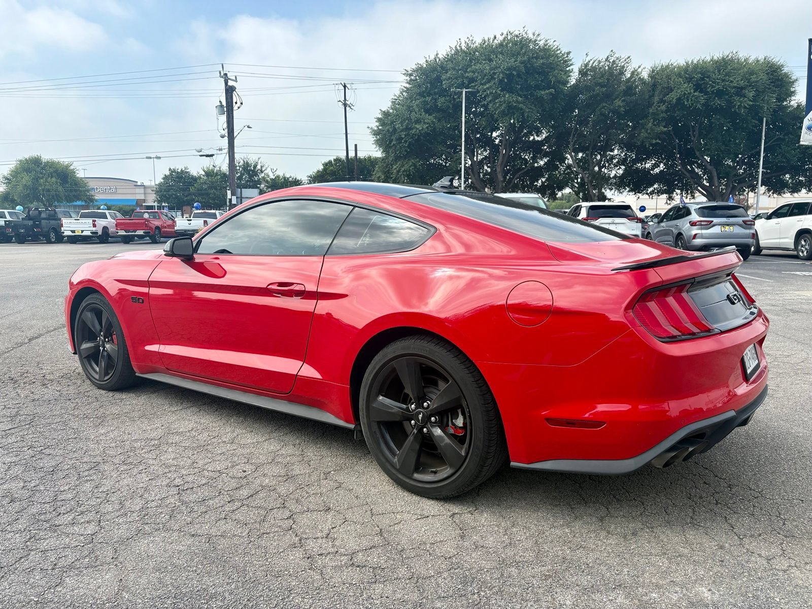 Used 2022 Ford Mustang GT Premium w/ Equipment Group 401A RWD image 4