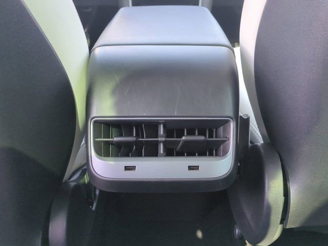 Used 2019 Tesla Model 3 Standard Range Plus image 27