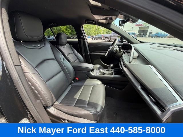 Used 2025 Cadillac XT4 Premium Luxury AWD/4WD image 26