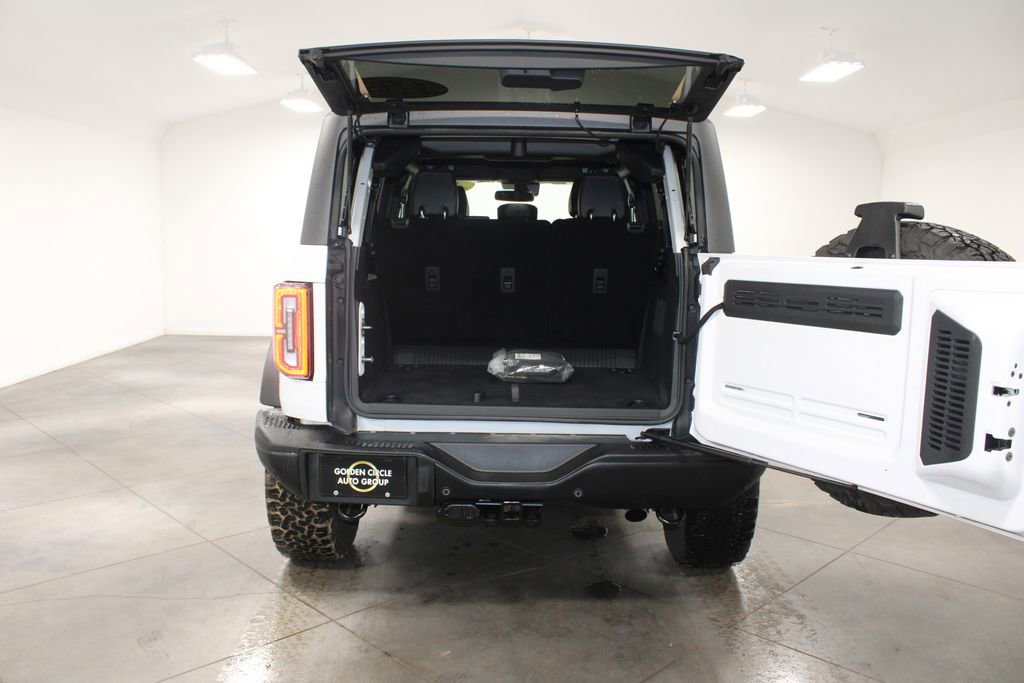 Used 2024 Ford Bronco Badlands image 16
