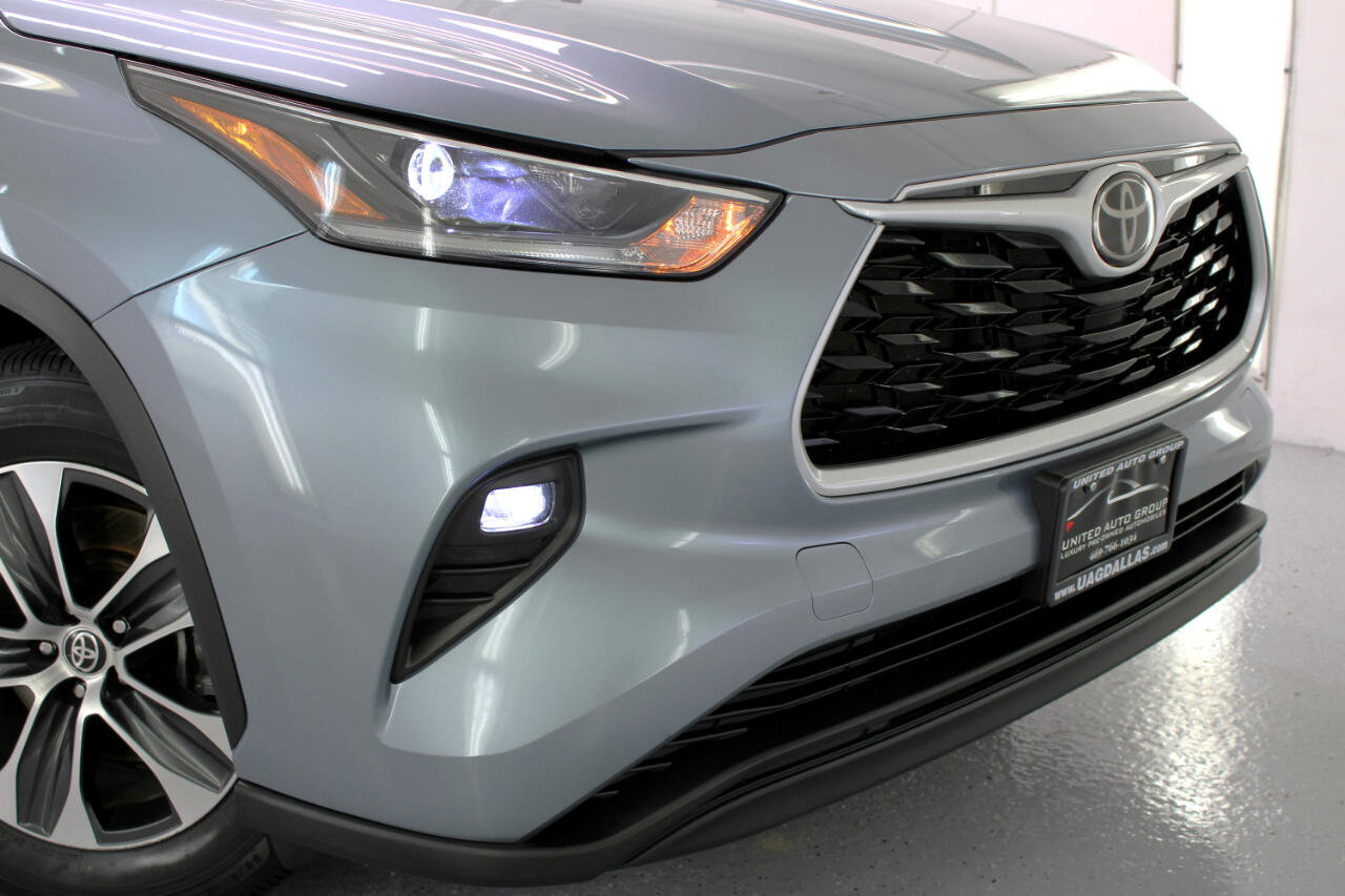 Used 2021 Toyota Highlander XLE image 22
