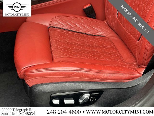 Used 2022 BMW 750i xDrive w/ Executive Package image 21