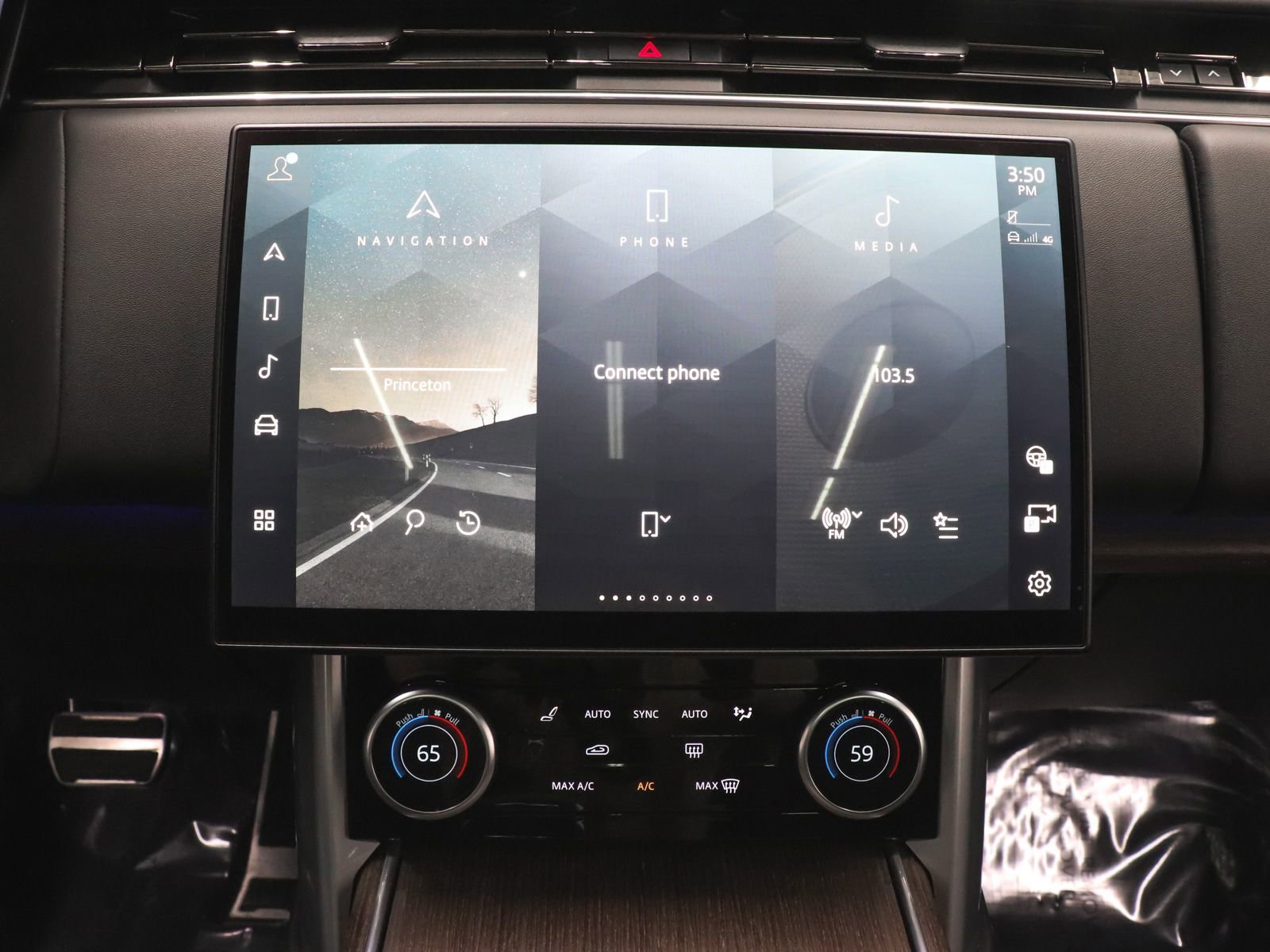 Used 2023 Land Rover Range Rover SE image 34