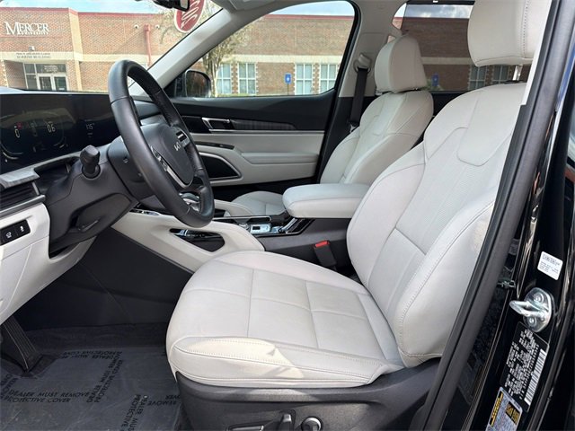 Certified 2025 Kia Telluride EX image 12