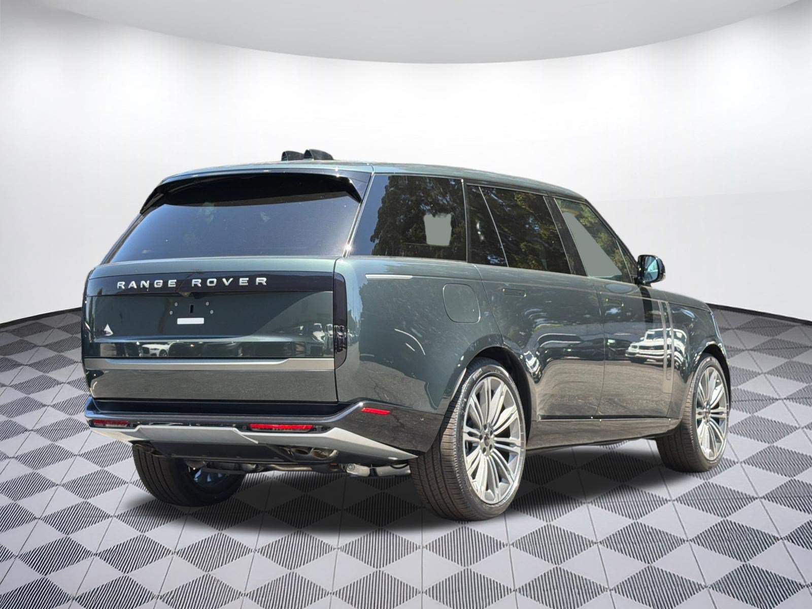 New 2026 Land Rover Range Rover Long Wheelbase SE AWD/4WD image 8