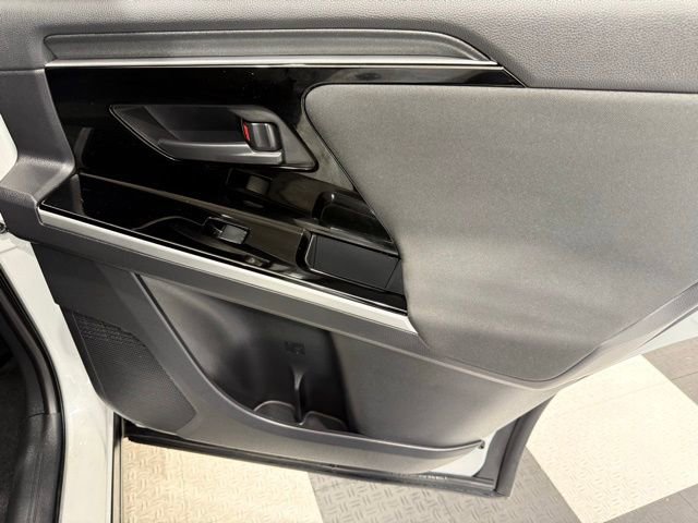 Used 2023 Subaru Solterra AWD image 24