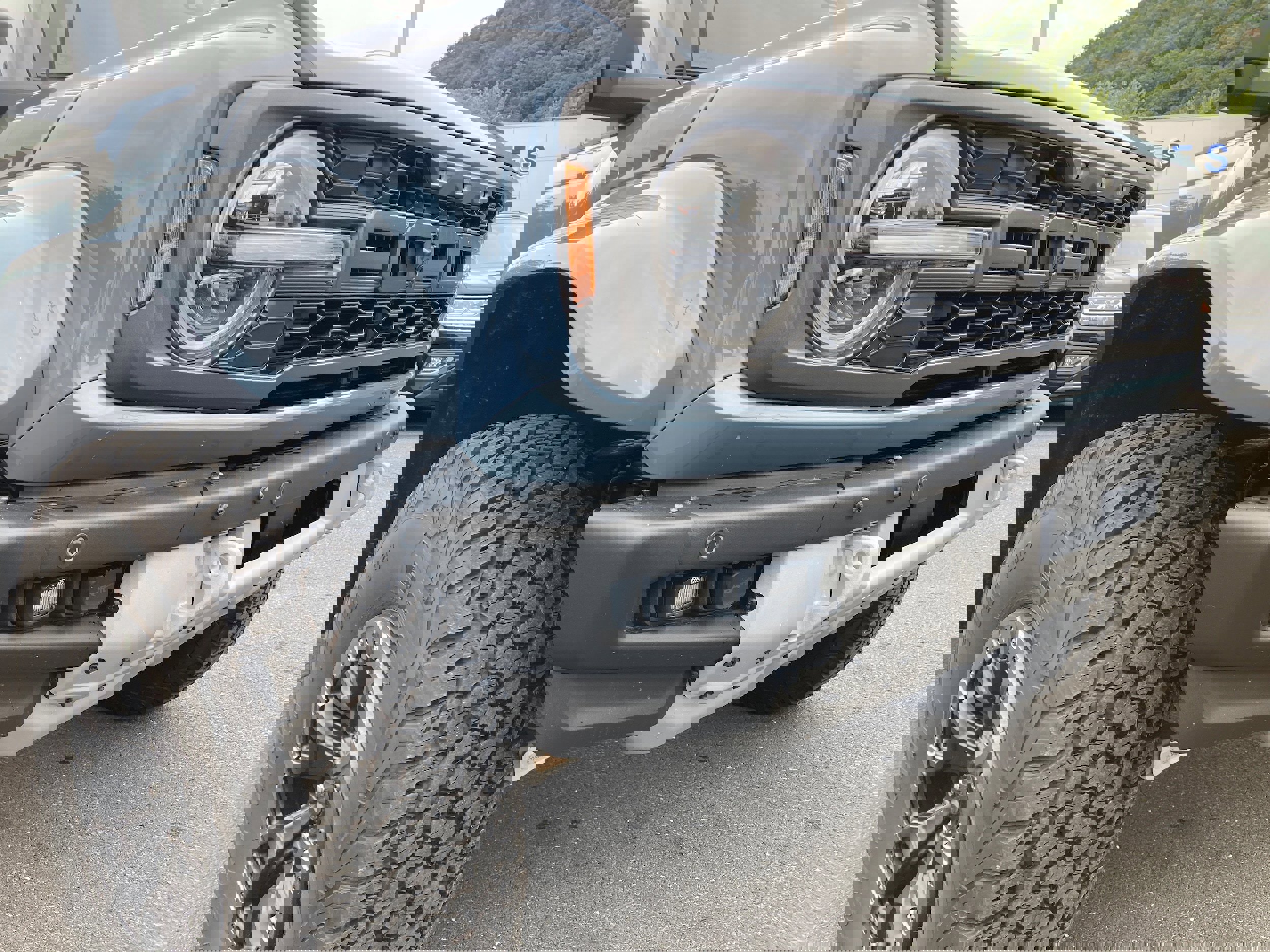 New 2025 Ford Bronco Raptor w/ Interior Carbon Fiber Pack image 10