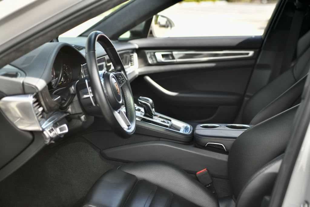 Used 2018 Porsche Panamera Turbo S AWD/4WD image 30