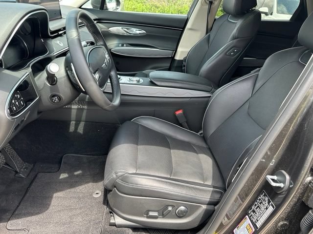 Used 2025 Genesis GV70 2.5T w/ Advanced Package AWD/4WD image 19