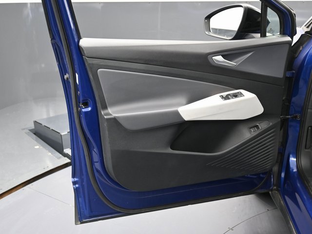 Used 2021 Volkswagen ID.4 1st Edition image 39