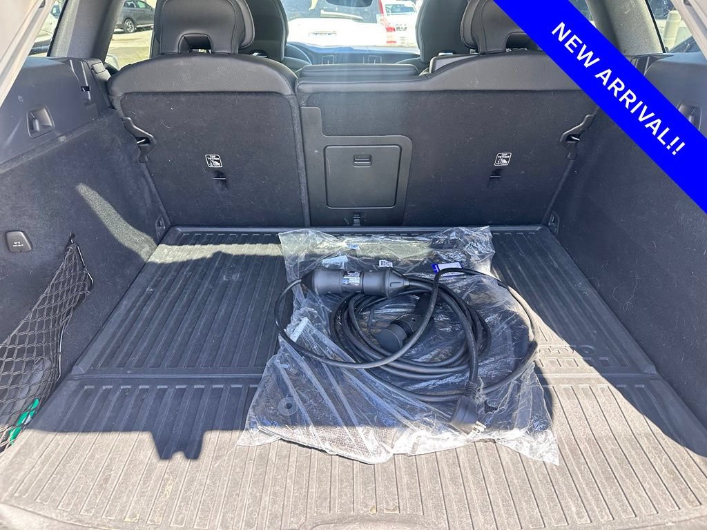 Used 2024 Volvo XC60 T8 Plus AWD/4WD image 10