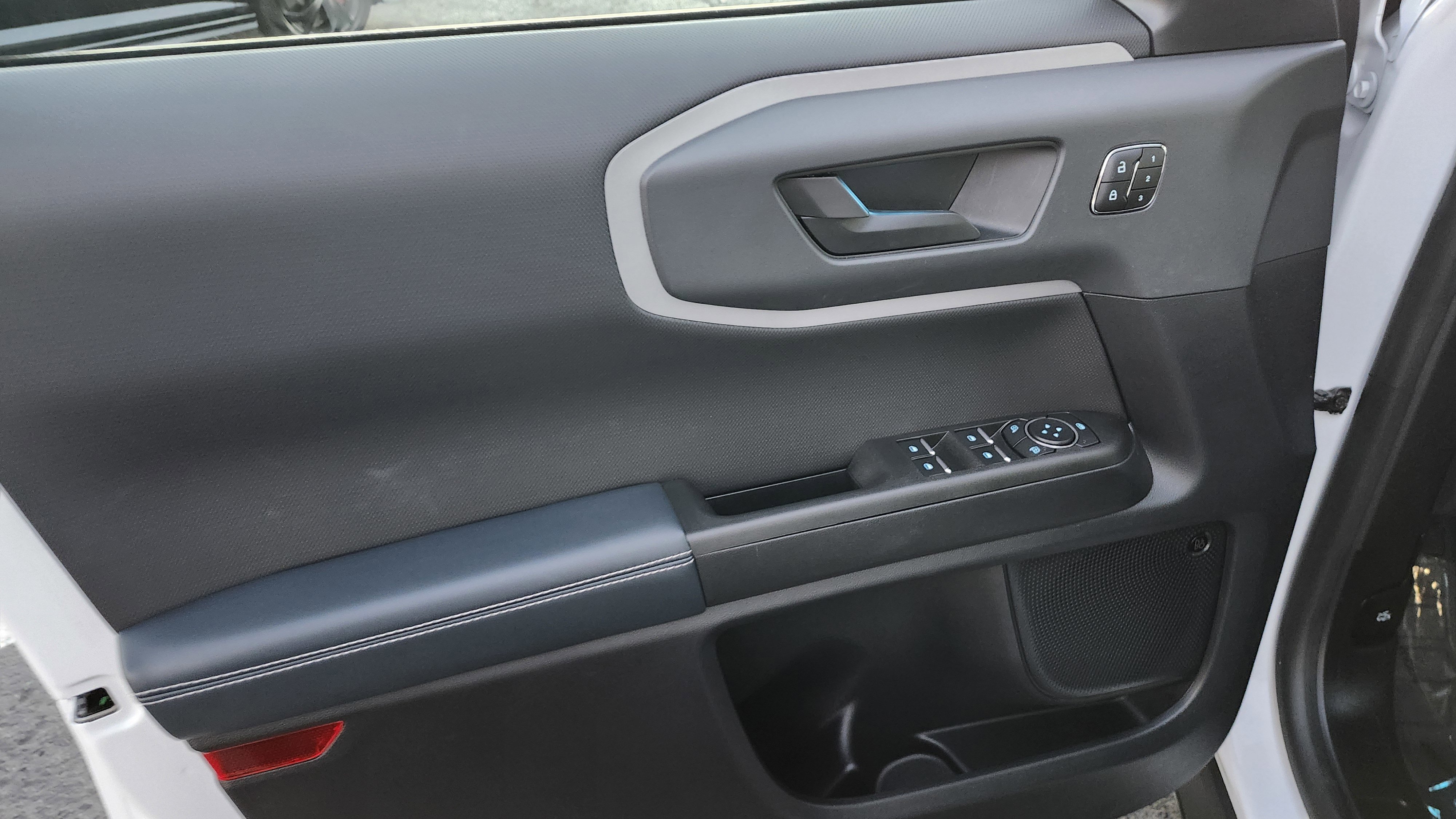 Used 2023 Ford Bronco Sport Outer Banks w/ Tech Package image 25