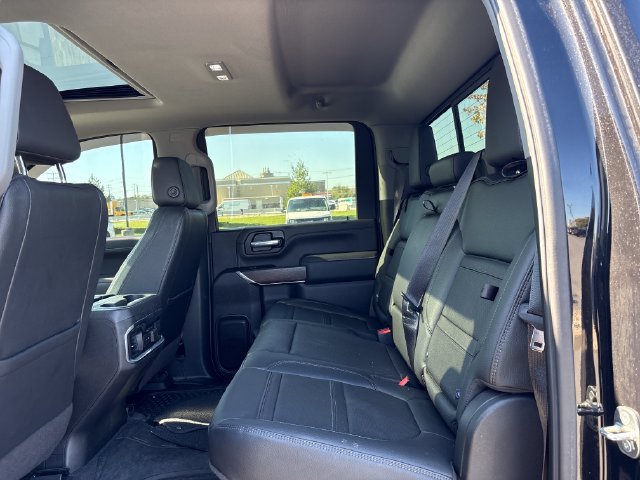 Used 2022 GMC Sierra 3500 Denali w/ Denali Black Diamond Edition AWD/4WD image 12