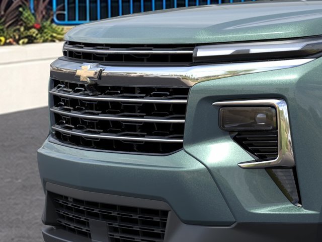 New 2027 Chevrolet Traverse LT w/ Sun and Wheel Package FWD image 13