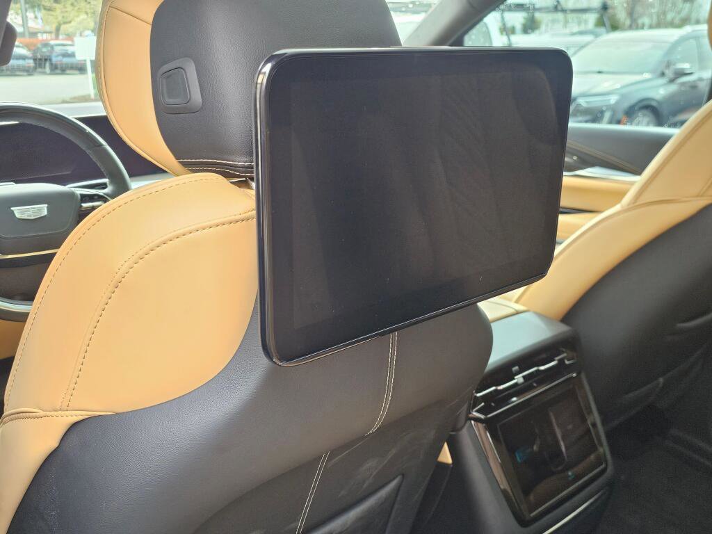 Used 2025 Cadillac Escalade IQ Luxury 2 image 23