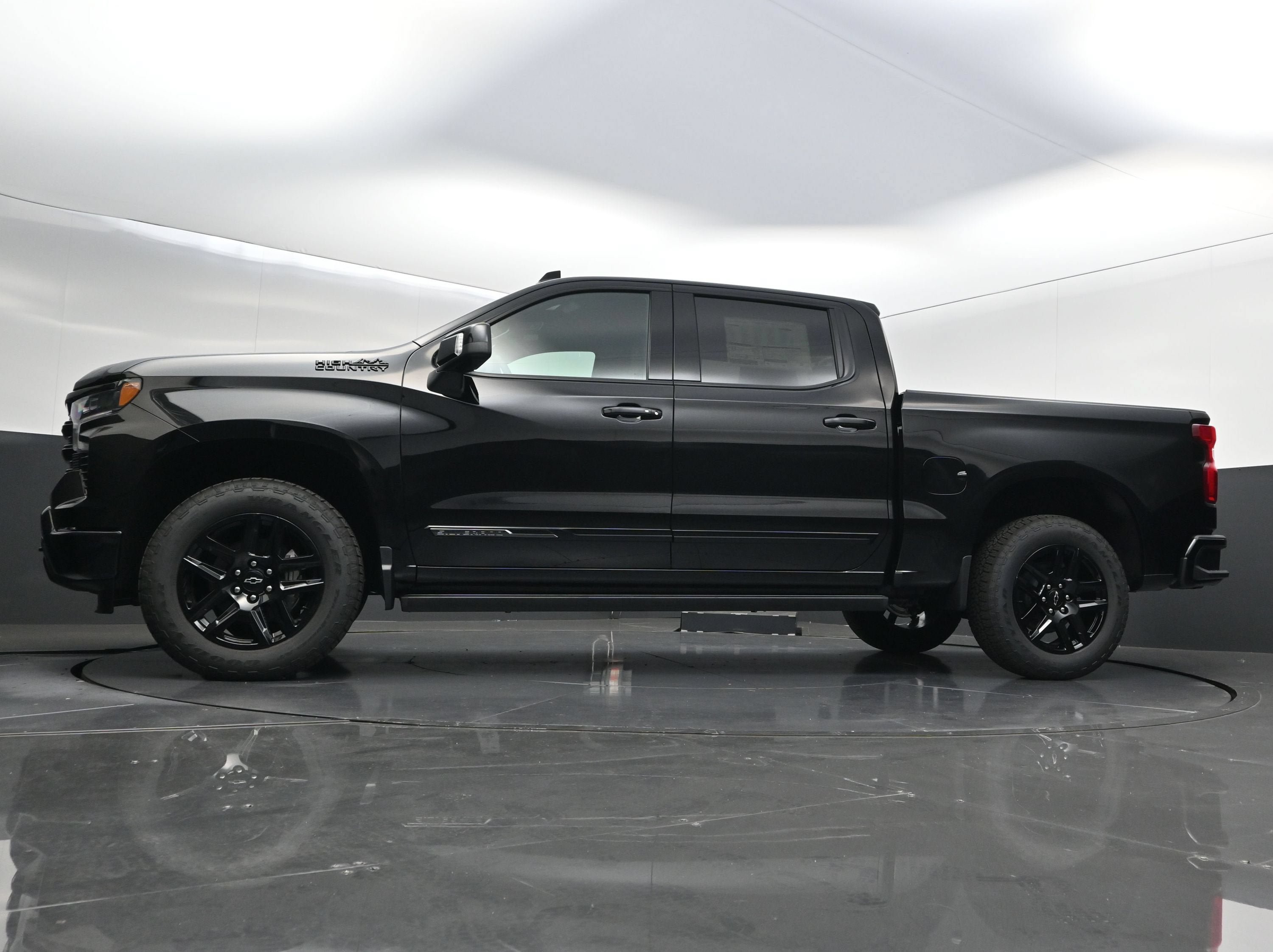 New 2026 Chevrolet Silverado 1500 High Country w/ Midnight Edition AWD/4WD image 47