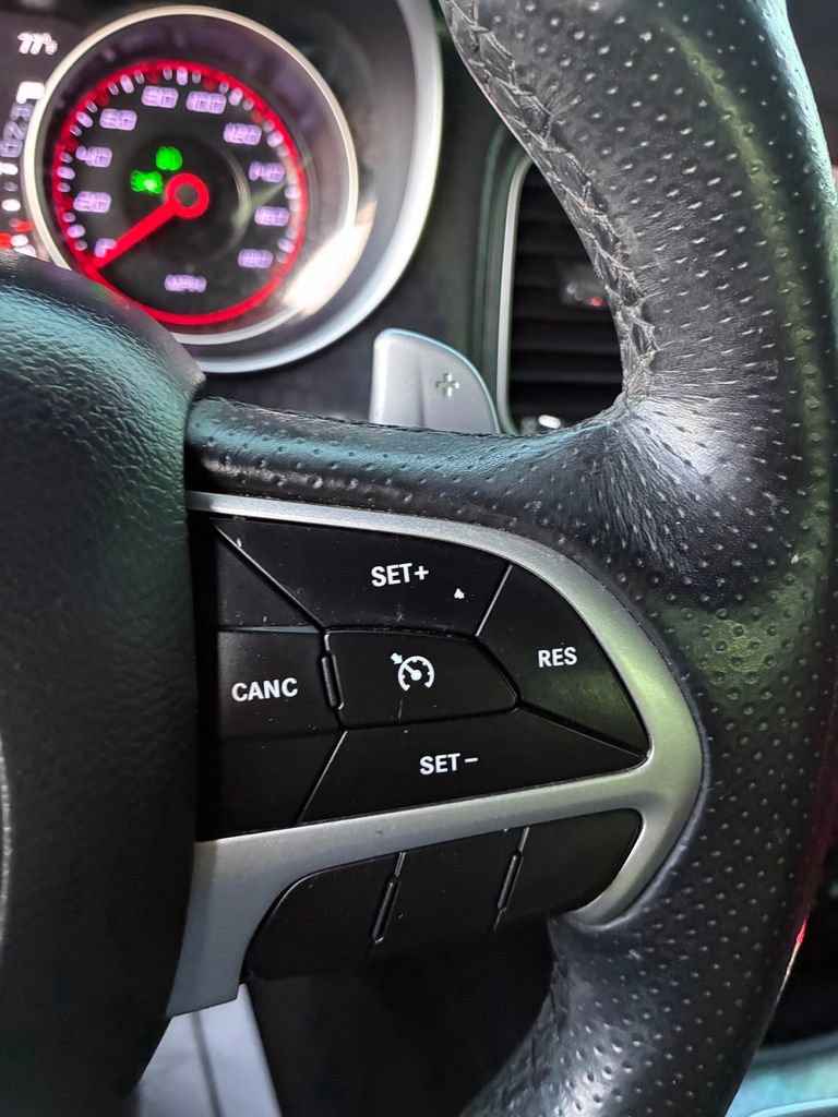 Used 2018 Dodge Charger R/T Scat Pack RWD image 33