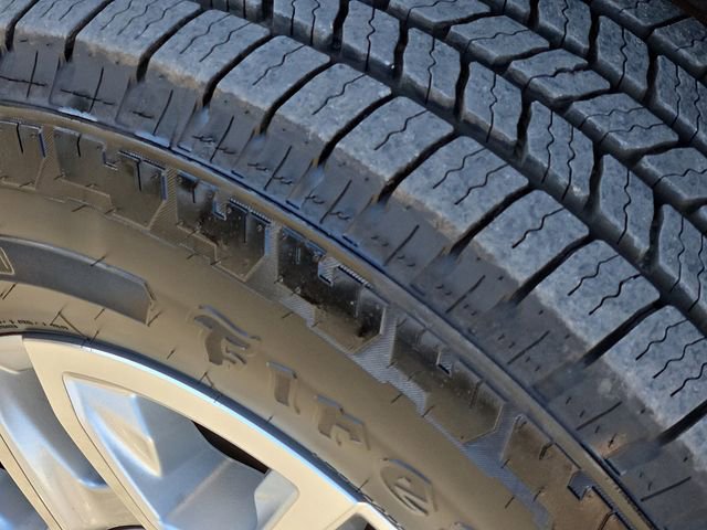 Used 2025 Chevrolet Silverado 1500 LT image 9