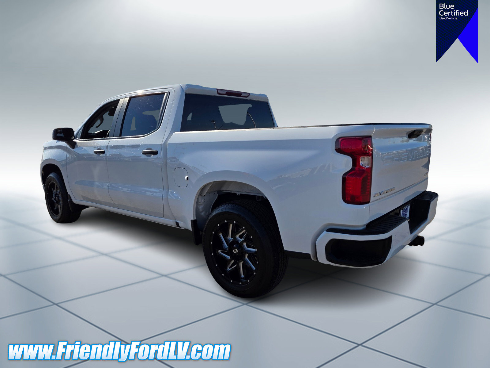 Used 2023 Chevrolet Silverado 1500 Custom RWD image 4