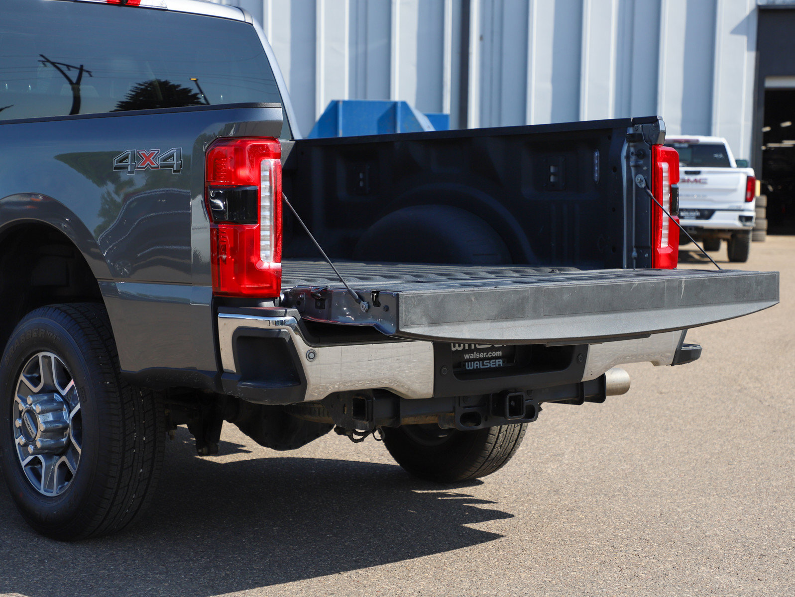 Used 2026 Ford F350 Lariat AWD/4WD image 9