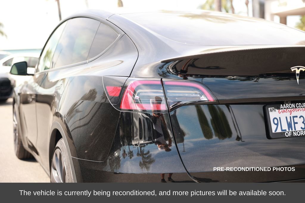 Used 2024 Tesla Model Y Performance image 13