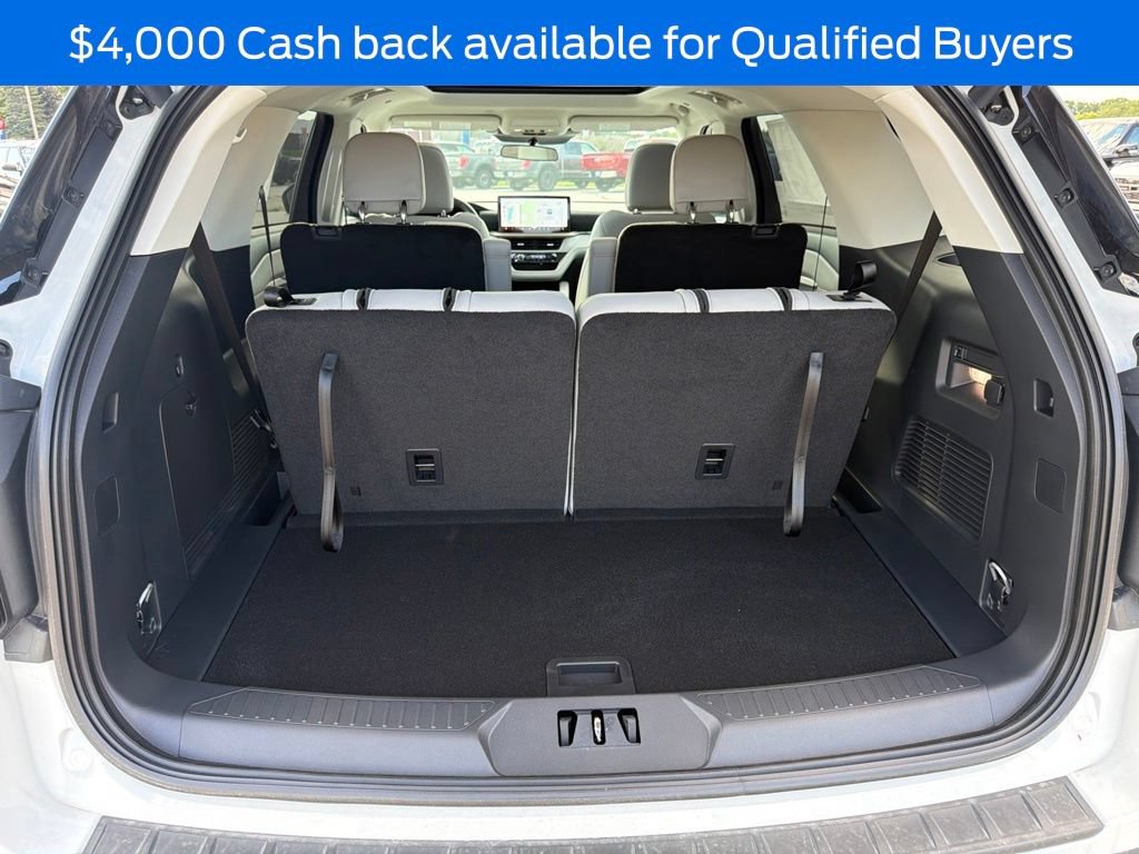 New 2026 Ford Explorer Active w/ Active Comfort Package AWD/4WD image 13