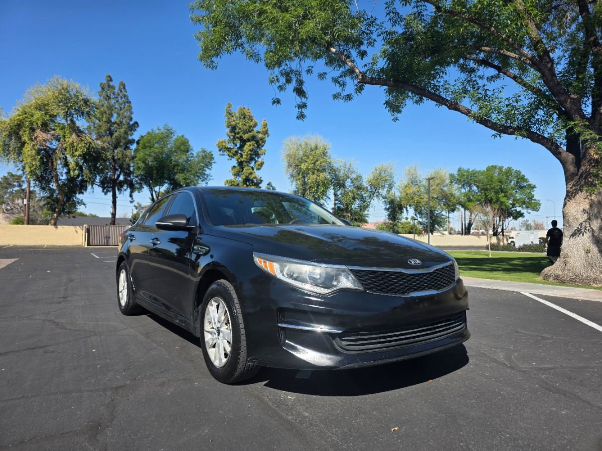 Used 2018 Kia Optima LX FWD image 1
