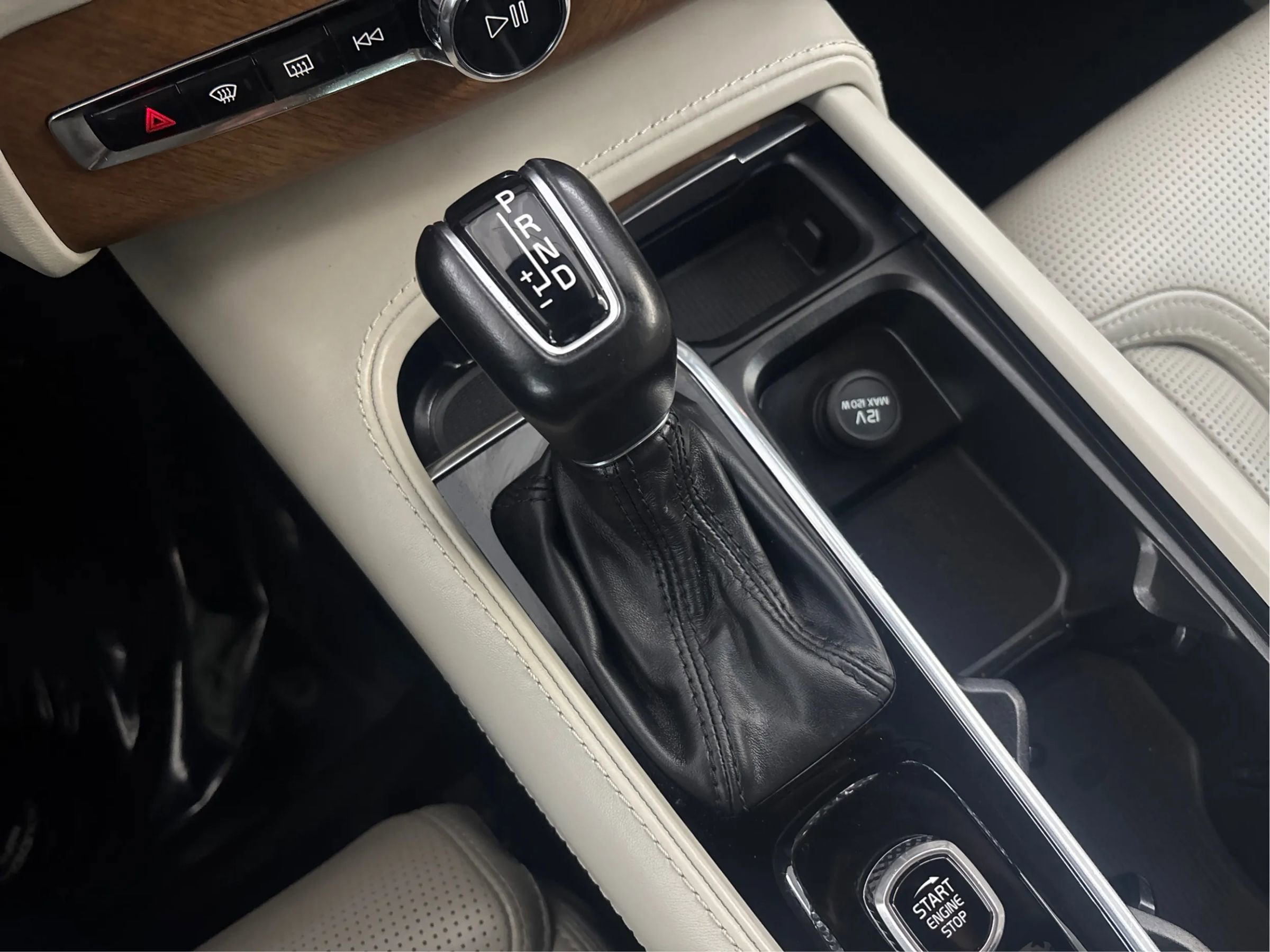 Used 2020 Volvo XC90 T6 Inscription w/ Protection Package Premier image 49