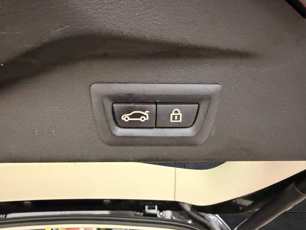 Used 2019 BMW X7 xDrive50i w/ Cold Weather Package AWD/4WD image 34