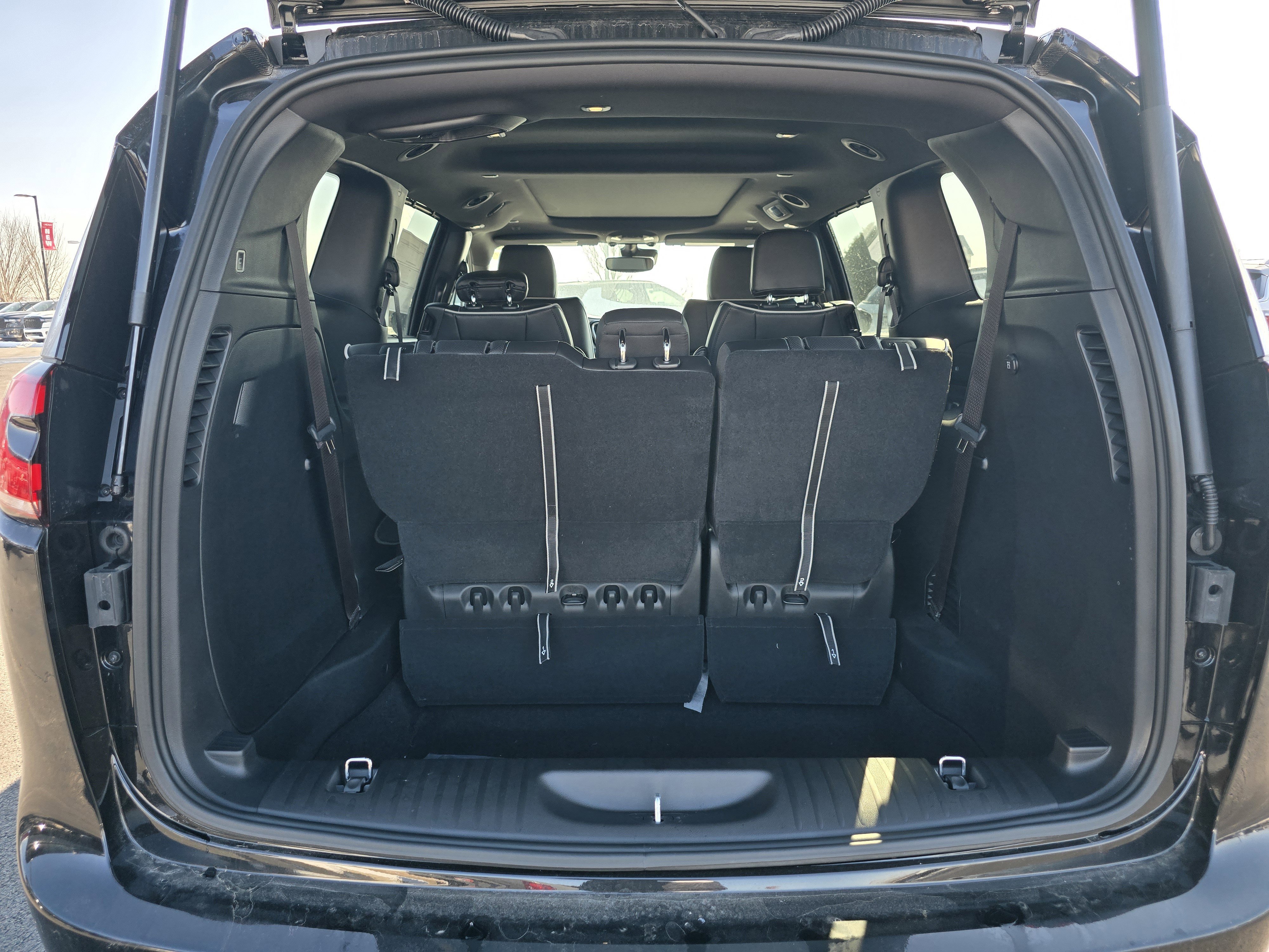 New 2026 Chrysler Pacifica Limited w/ S Appearance Package image 26