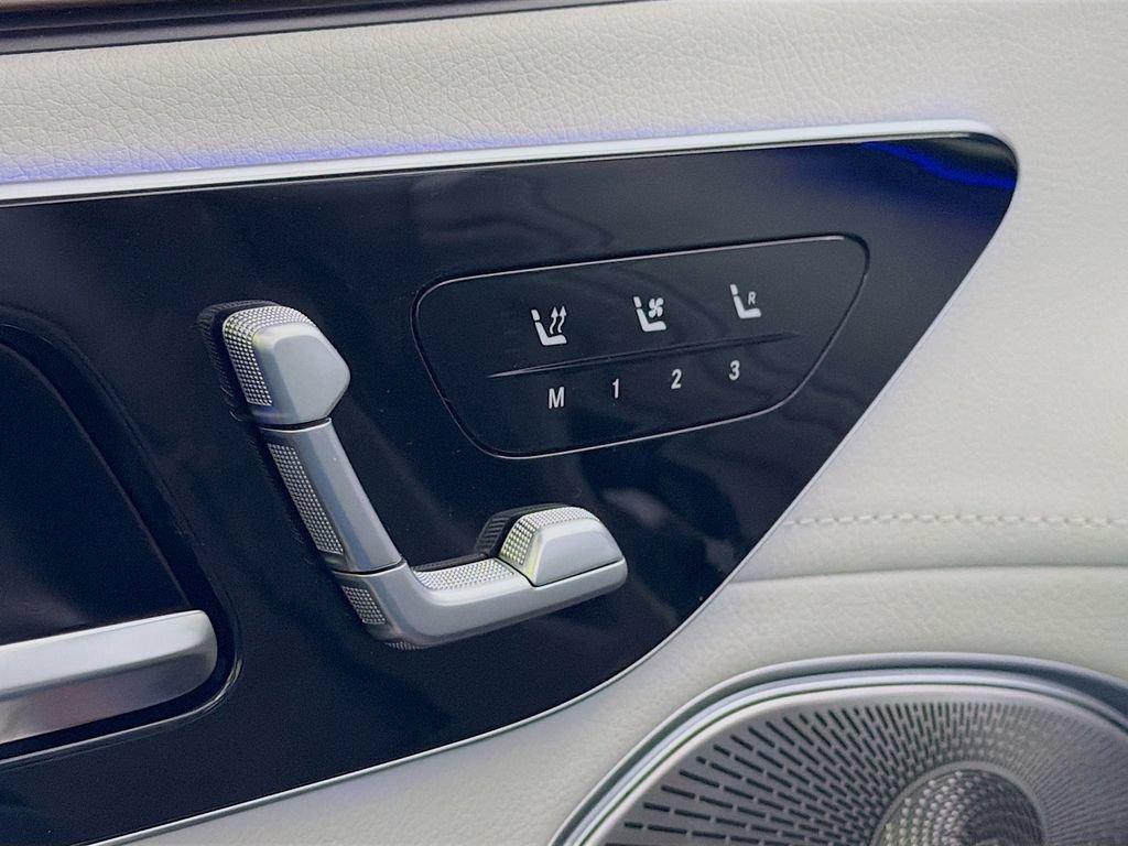 New 2026 Mercedes-Benz EQS 400 4MATIC SUV image 24